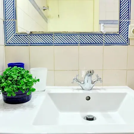 Апартаменты Charming In Porto, 60 M², Historic Center Порту